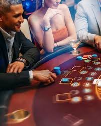 Layar permainan Teen Patti di bahasatoto menampilkan kartu pemain, tata letak meja, dan opsi taruhan yang jelas